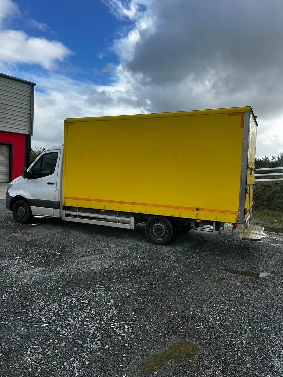 Mercedes-Benz Sprinter 2020 BREAD VAN - Image 3