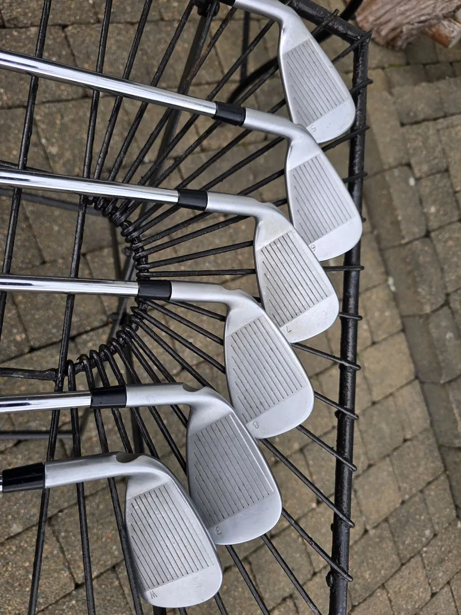 PING G 400 Irons - Image 3