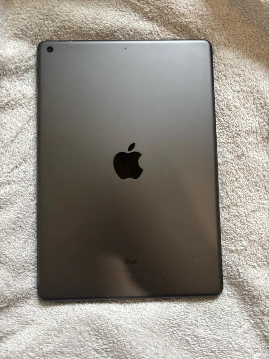 iPad 7th Generation 128GB - Image 3