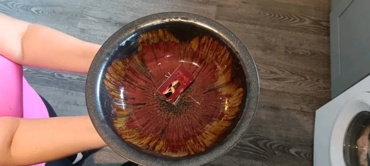 Potters Yard large hand painted bowl centerpiece - Image 2
