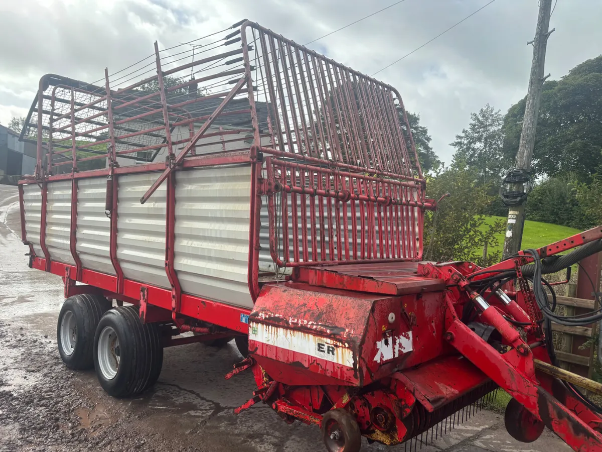 Pottinger profi silage wagon - Image 2