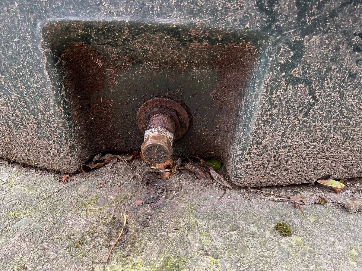 Oil tank - Image 4