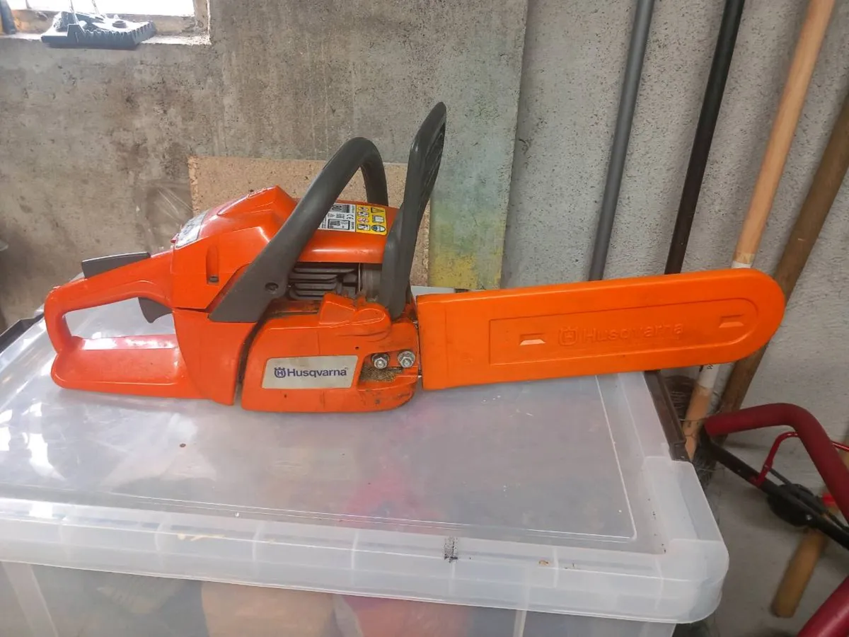 Husquvarna 120 chainsaw - Image 3
