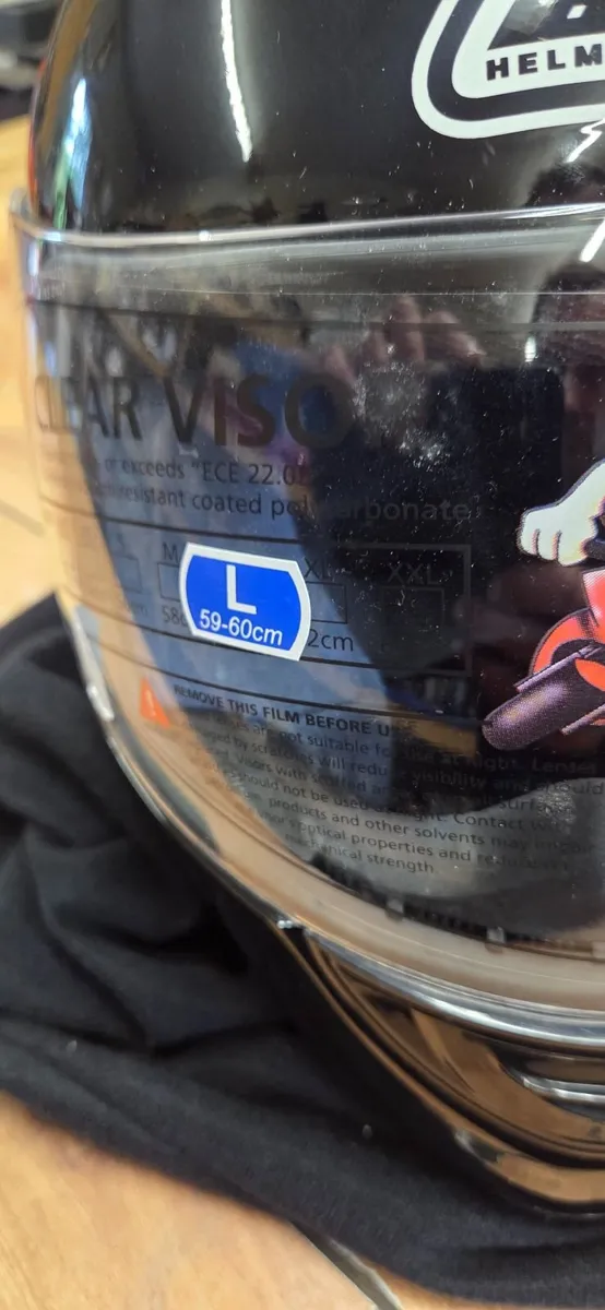 Motorbike helmet - Image 1
