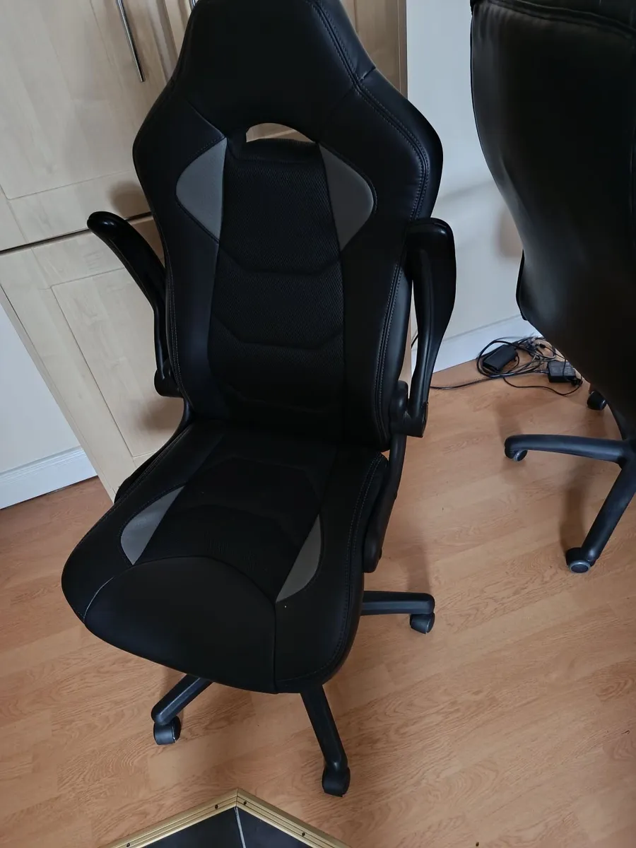Office chair - Image 2