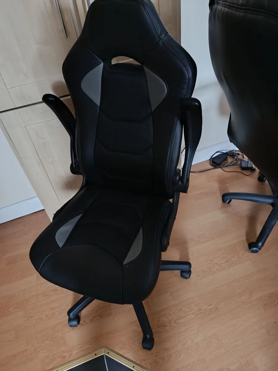 New office chair - Image 2