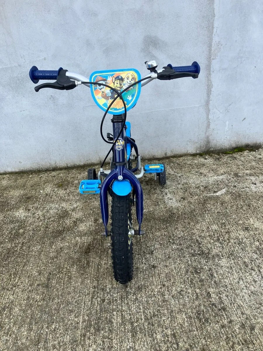 2 kids bikes , blue/ pink - Image 2