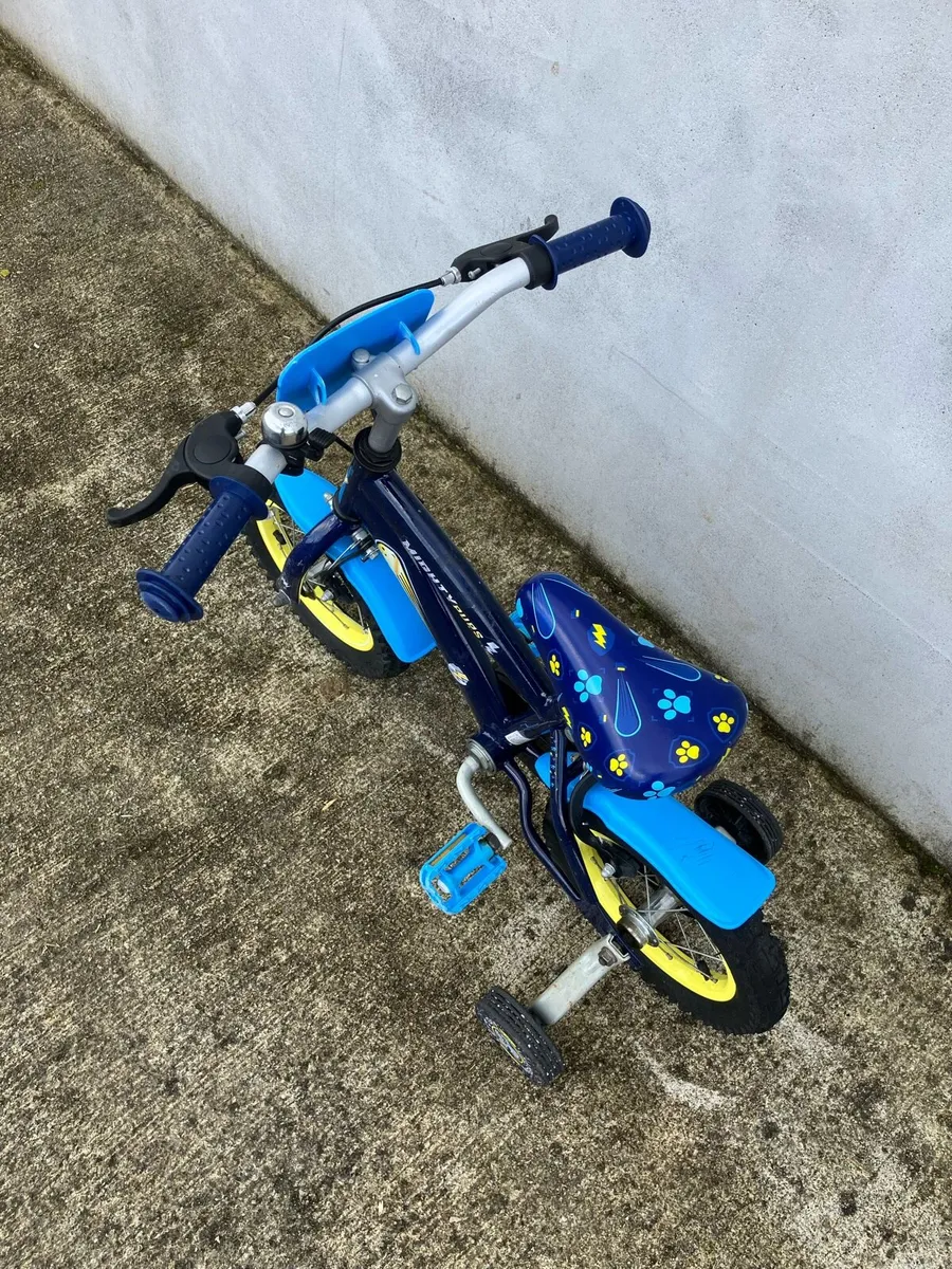 2 kids bikes , blue/ pink - Image 4