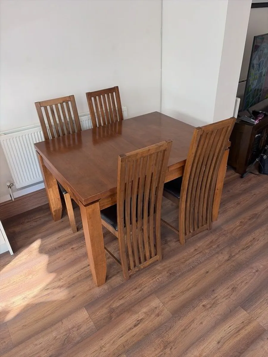 table and chairs - Image 2