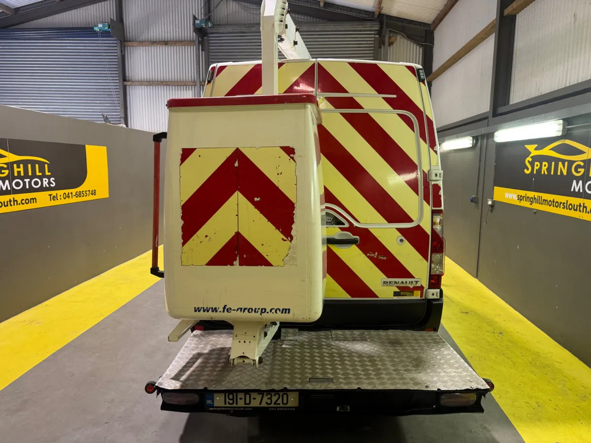 2019 Renault Master Cherry Pickers 12 meters - Image 4