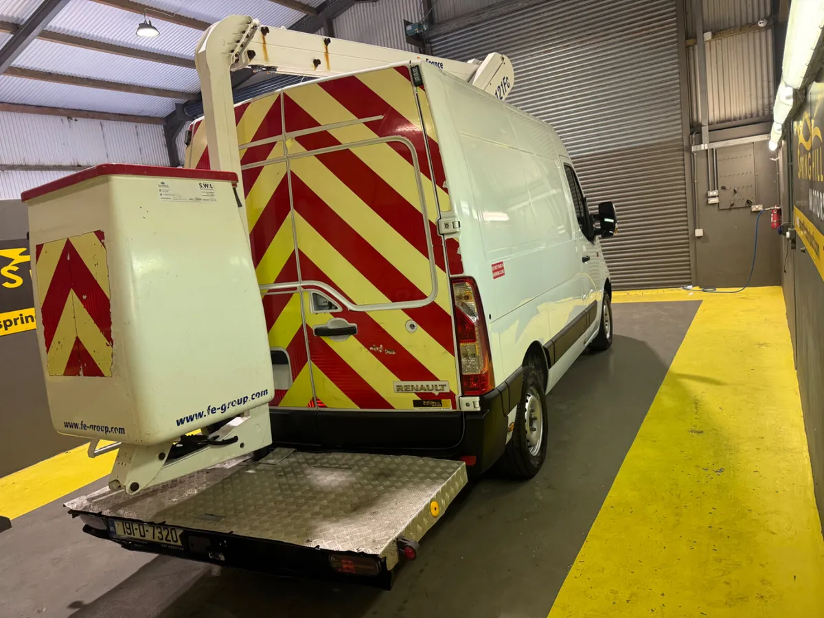 2019 Renault Master Cherry Pickers 12 meters - Image 3