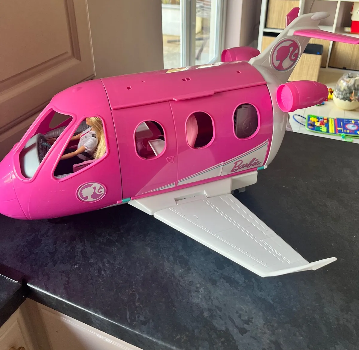 Barbie plane - Image 1