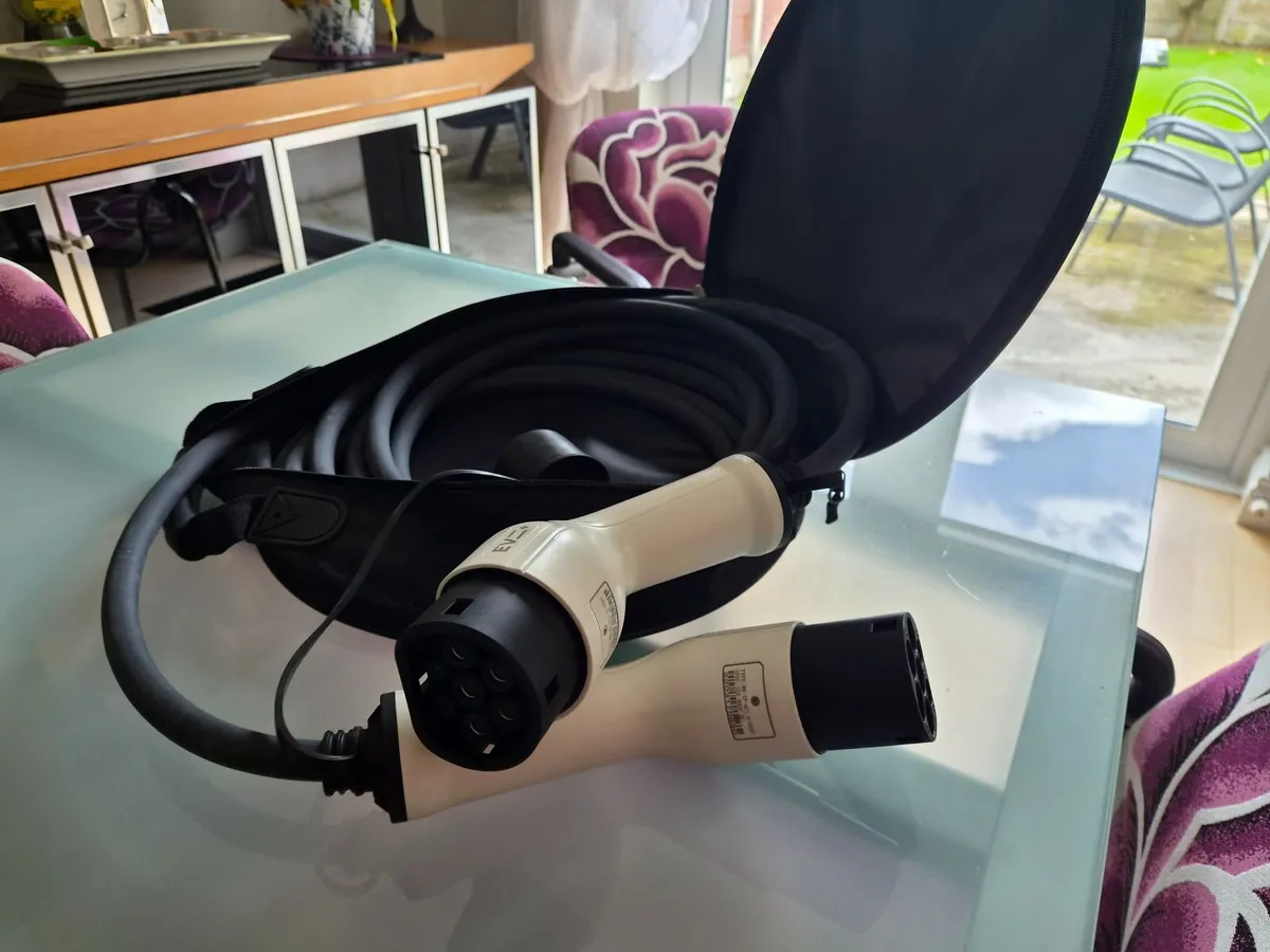 TYPE 2 EV CHARGING CABLE - Image 2