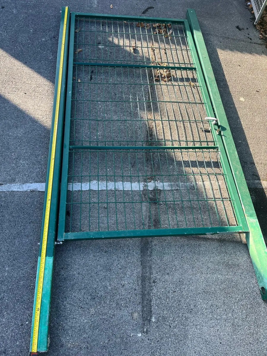 Metal Gate - Image 2
