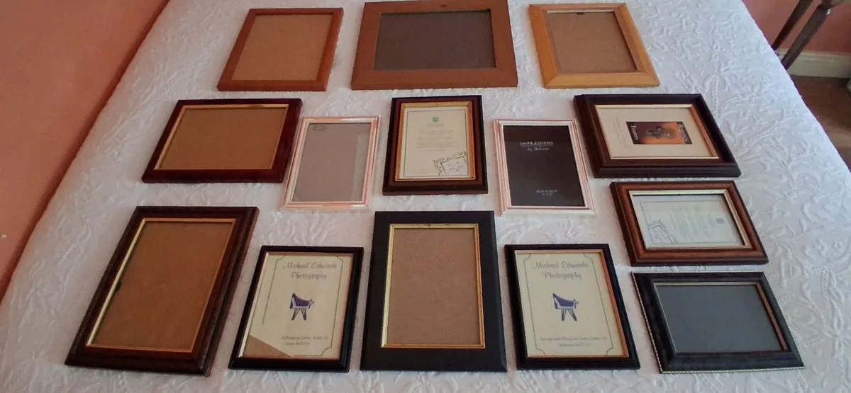 Picture frames - Image 1