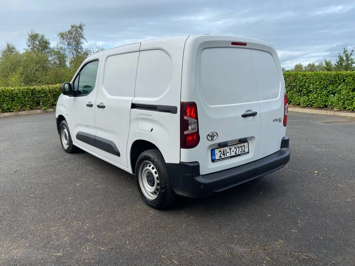 2024 Toyota Proace City 1.5 Diesel GX SWB 650KG - Image 2