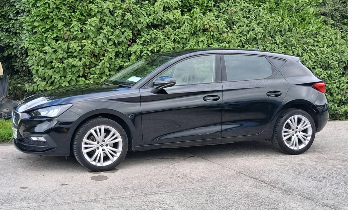 2024 SEAT LEON, 1.0L PETROL, VERY MIRROR DAMAGE - Image 2