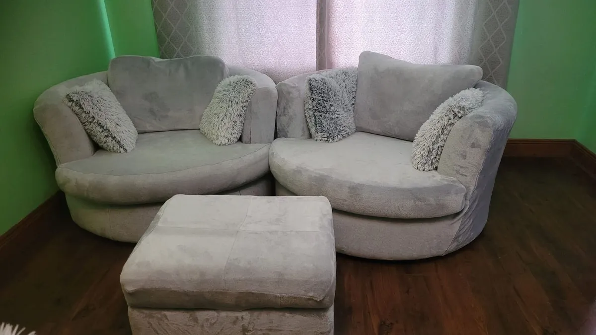 Swivel Arm chair & Storage Box - Image 2