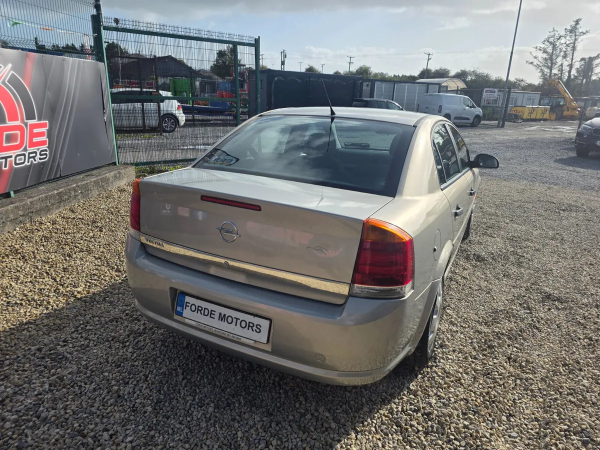 Opel Vectra 2006 - Image 4