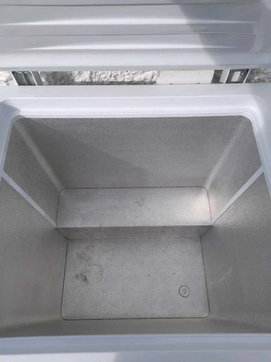 Beko chest freezer - Image 3