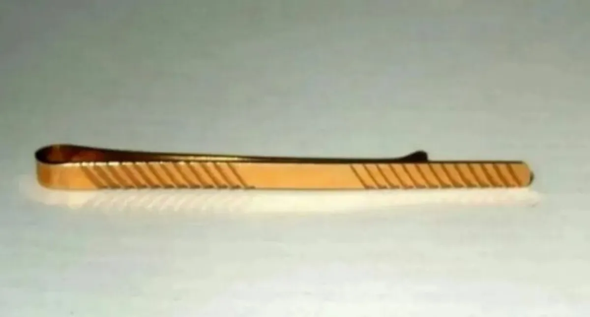 Vintage Hallmarked 9ct Gold Tie Pin - Image 2