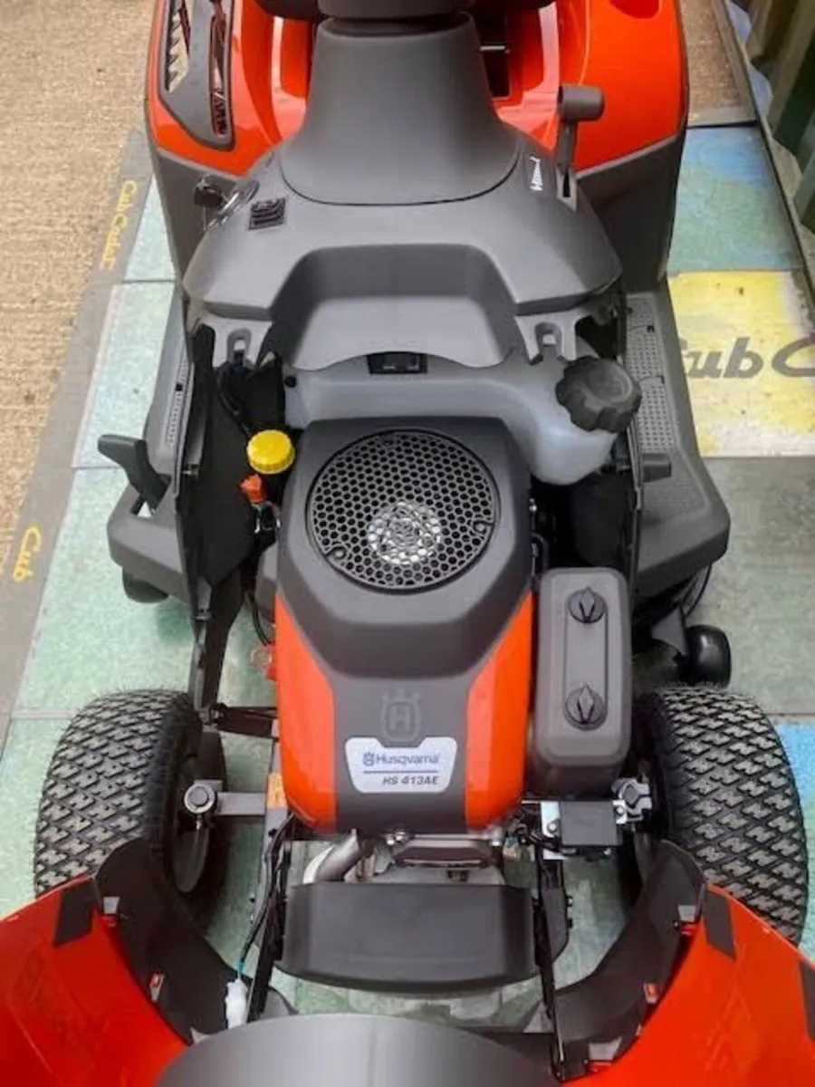 HUSQVARNA RIDE ON MOWER - Image 4