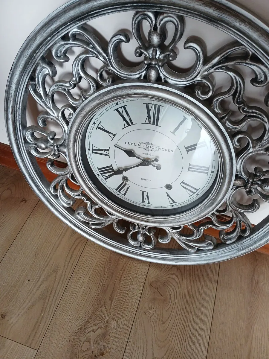 Wall clock 2ft - Image 4