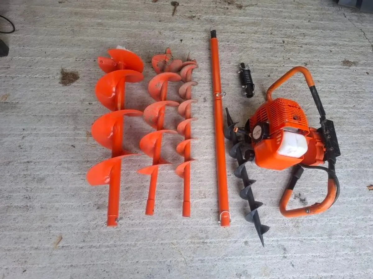 petrol auger 2 stroke - Image 1