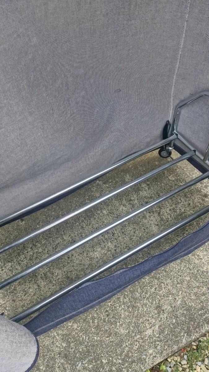 Portable wardrobe - Image 4