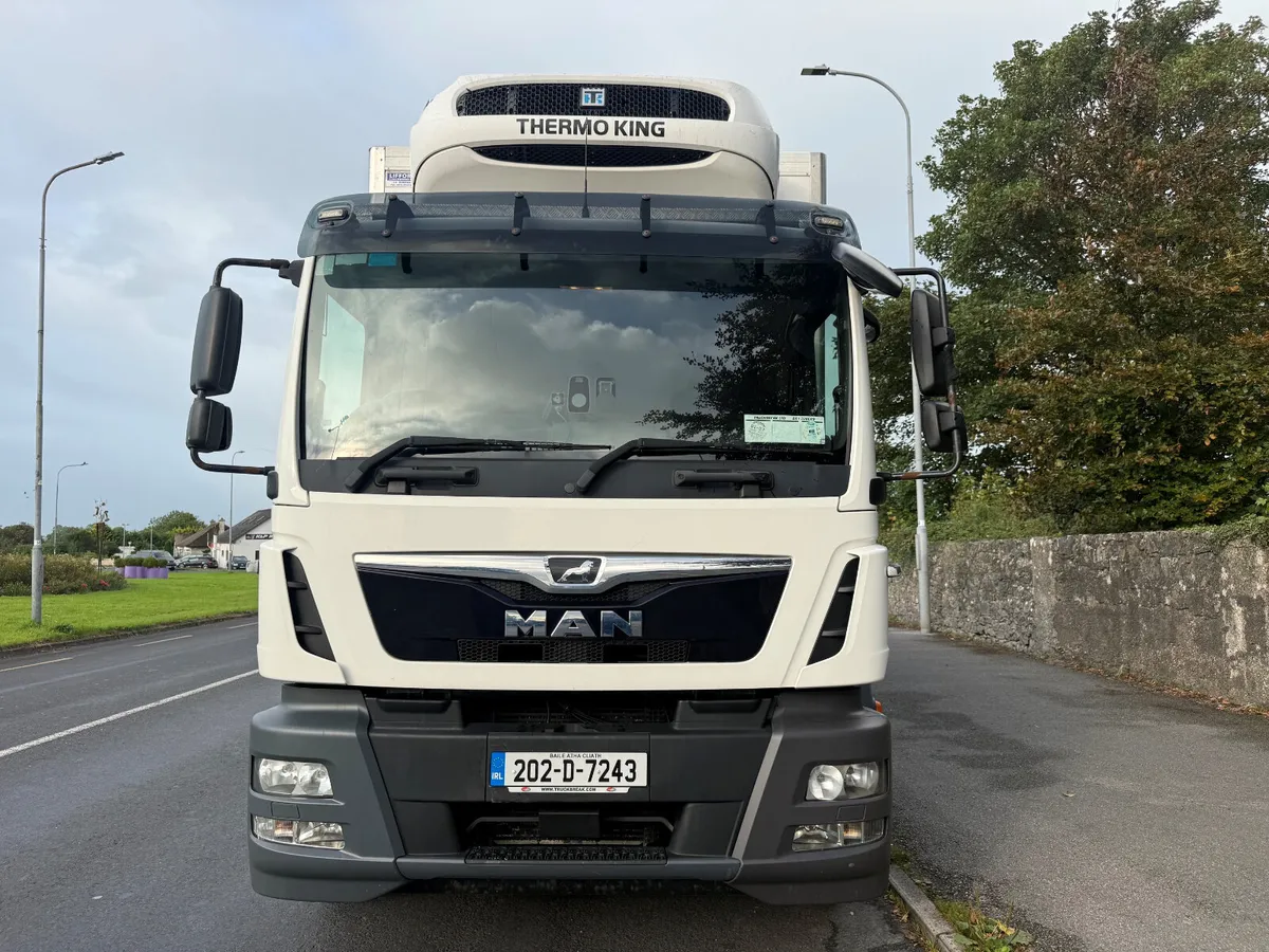 Man Tgm Fridge 2020 - Image 2