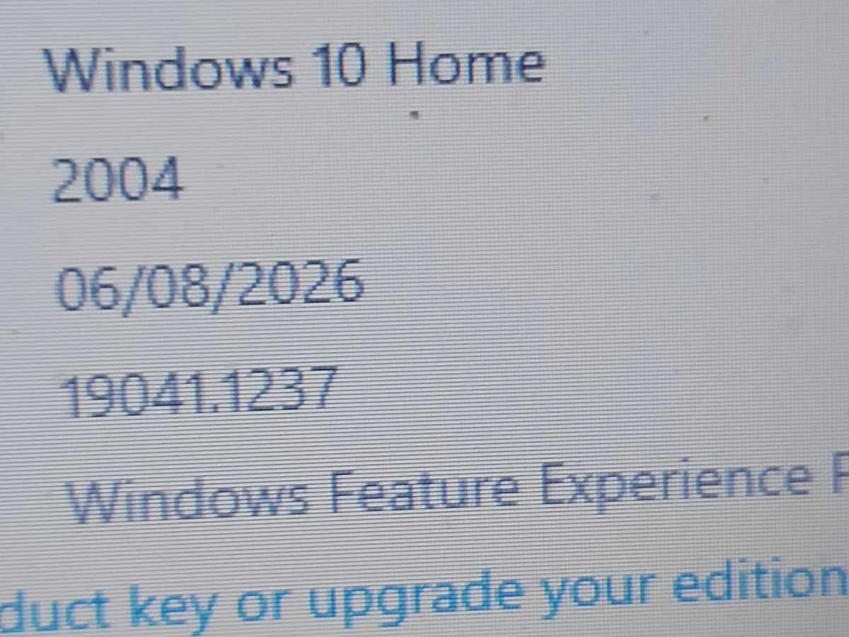 HP 15.6" Laptop, White, 4GB Ram, 1 TB HDD, Wins 10 - Image 4