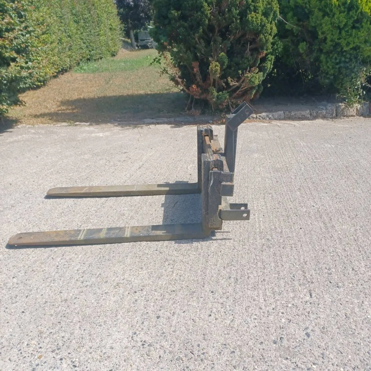 Pallet forks. - Image 3