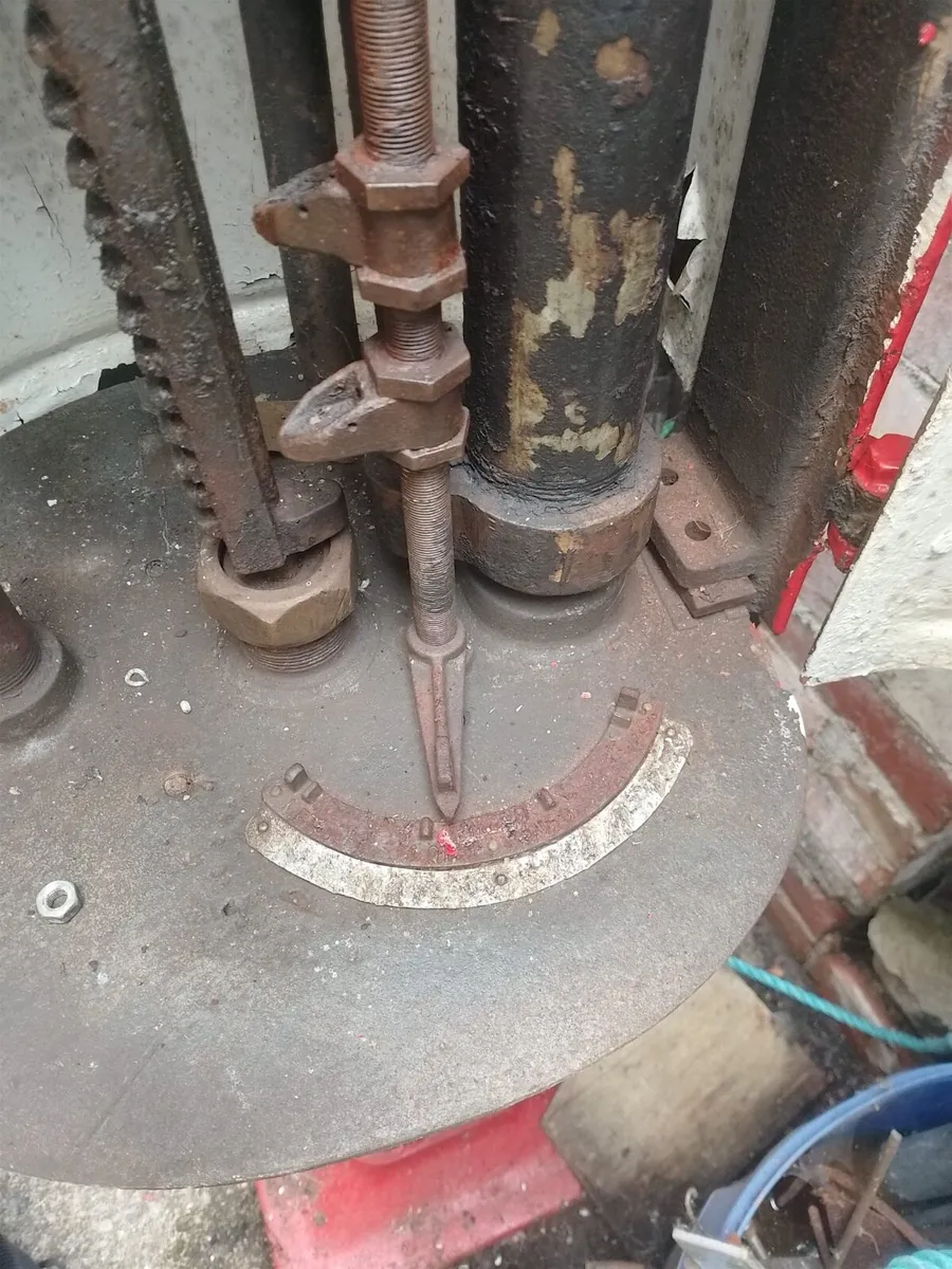 Petrol  pump 1920s - Image 3
