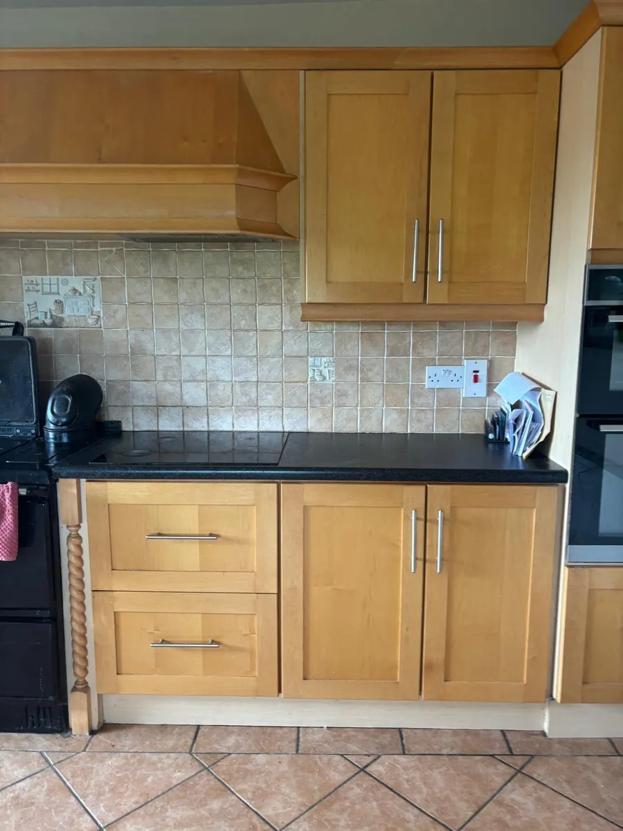 Fitted Kitchen - Image 3