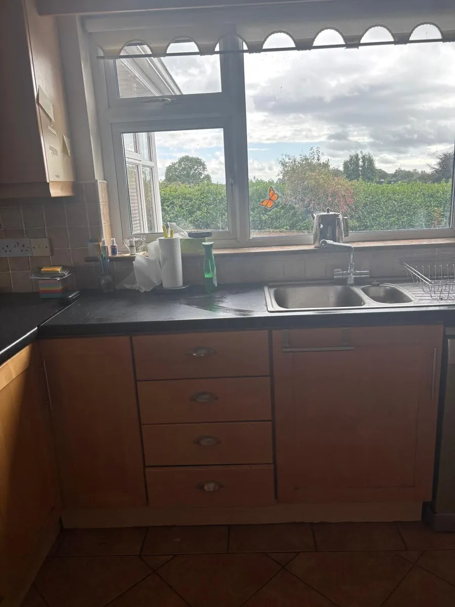 Fitted Kitchen - Image 4