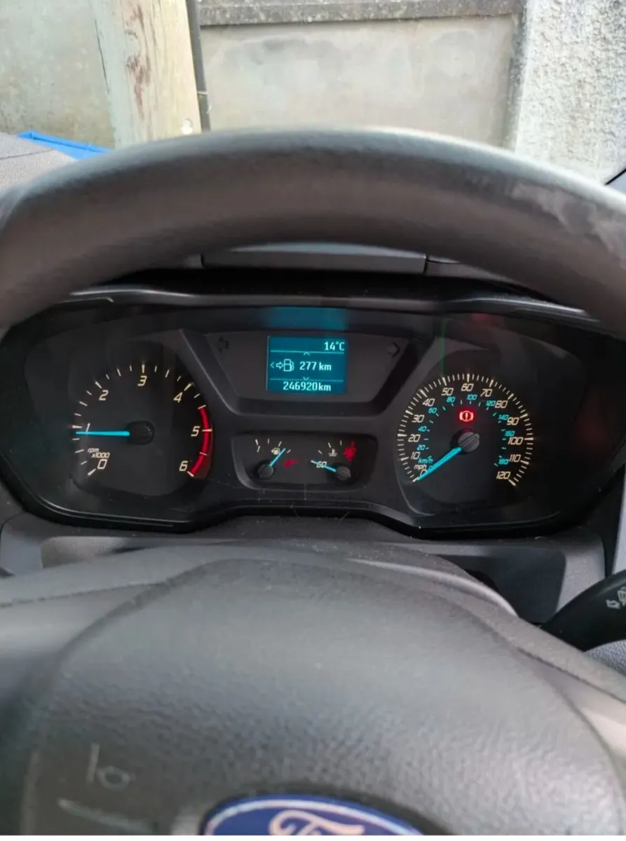 Ford Transit Custom 2015 - Image 2