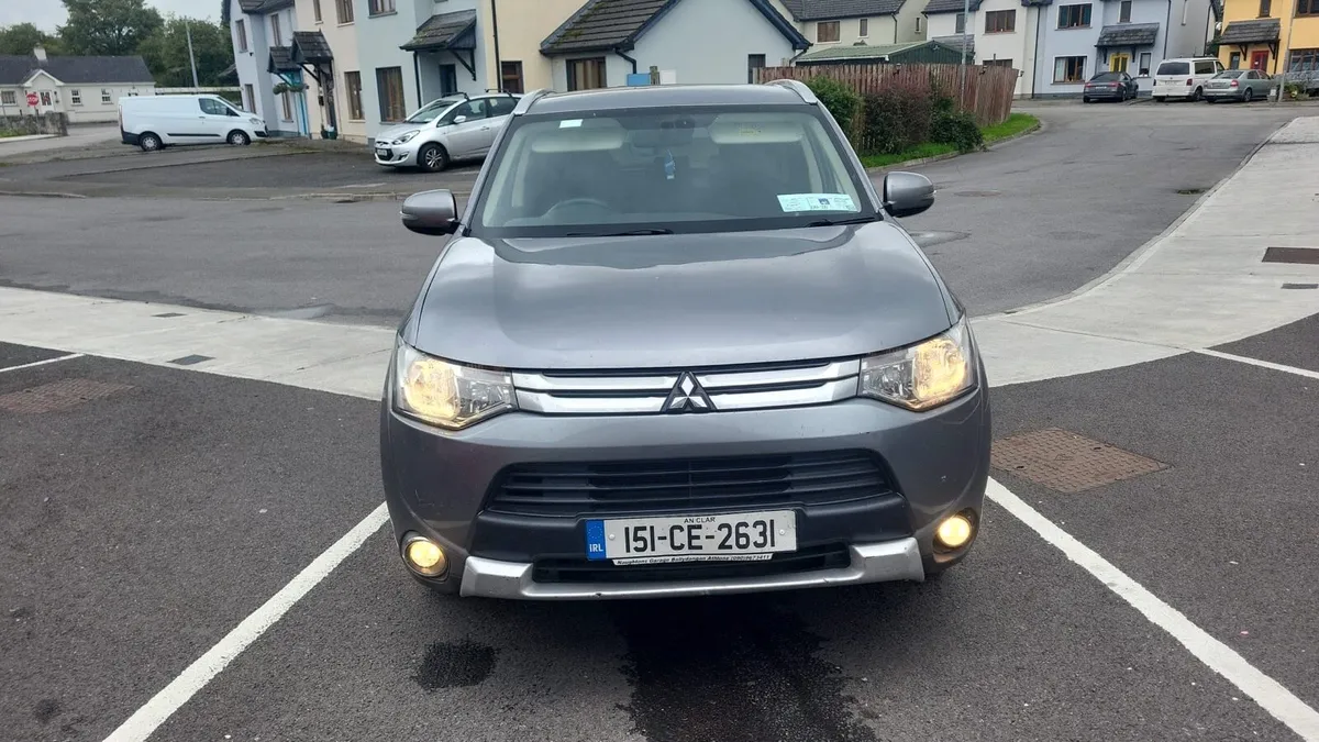 Mitsubishi outlander  7 seater good condition - Image 1