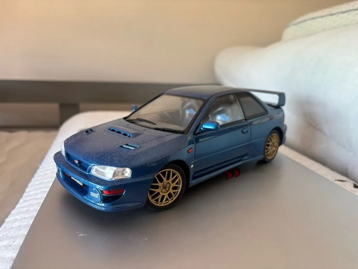 1:18 Scale model cars for sale - Image 4