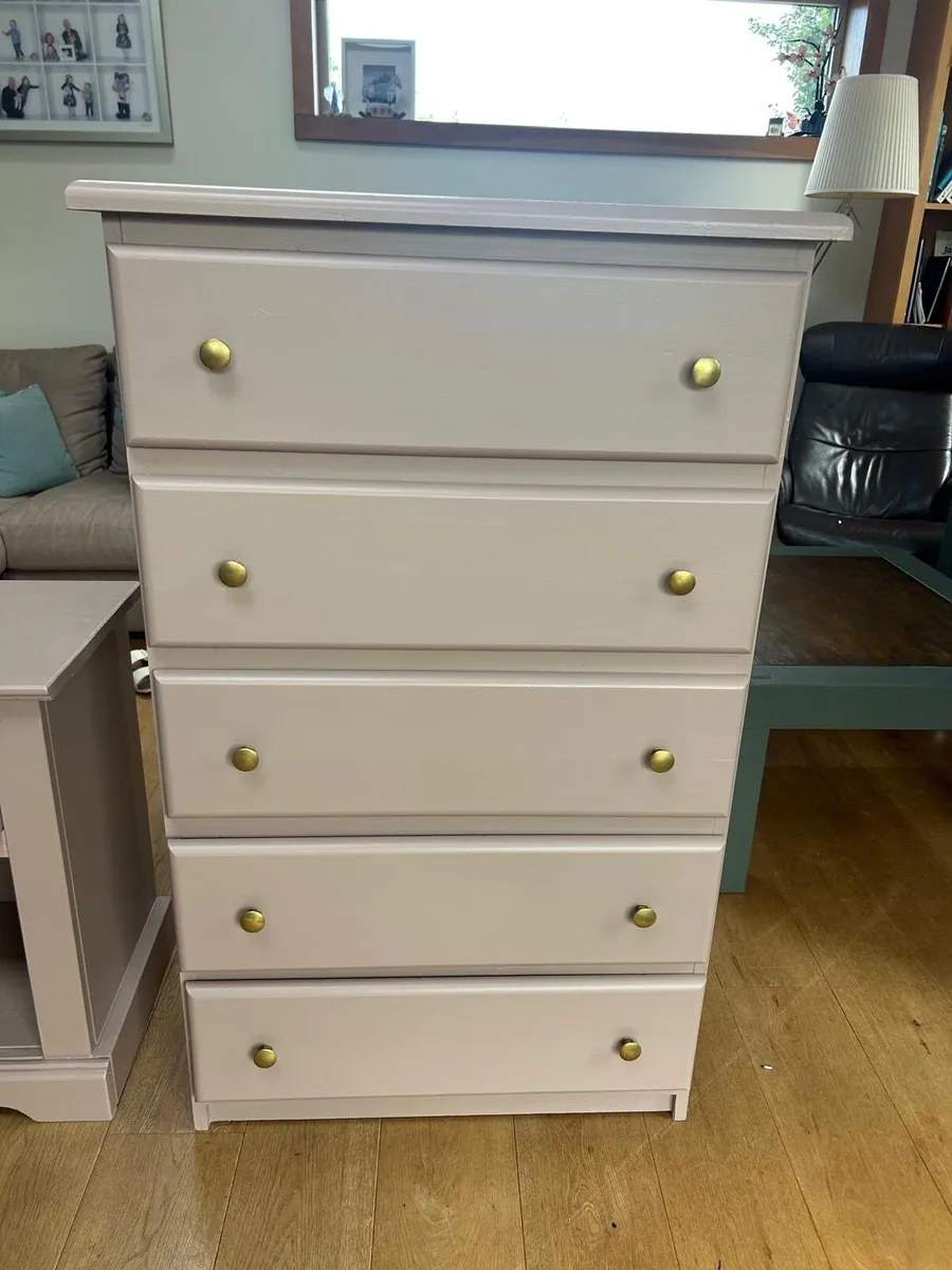 Chest of drawers & locker - Image 4