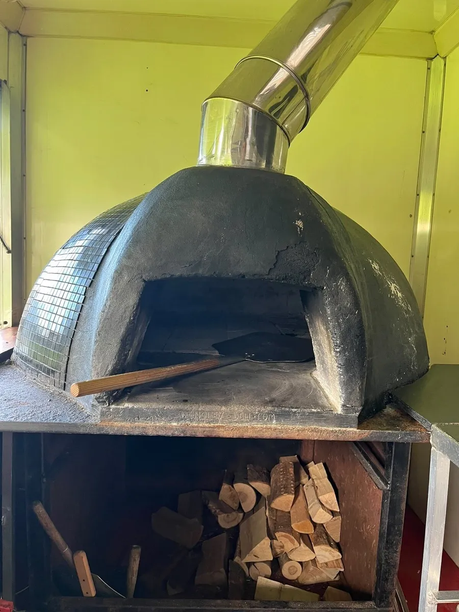 Pizza Food Trailer - Image 4