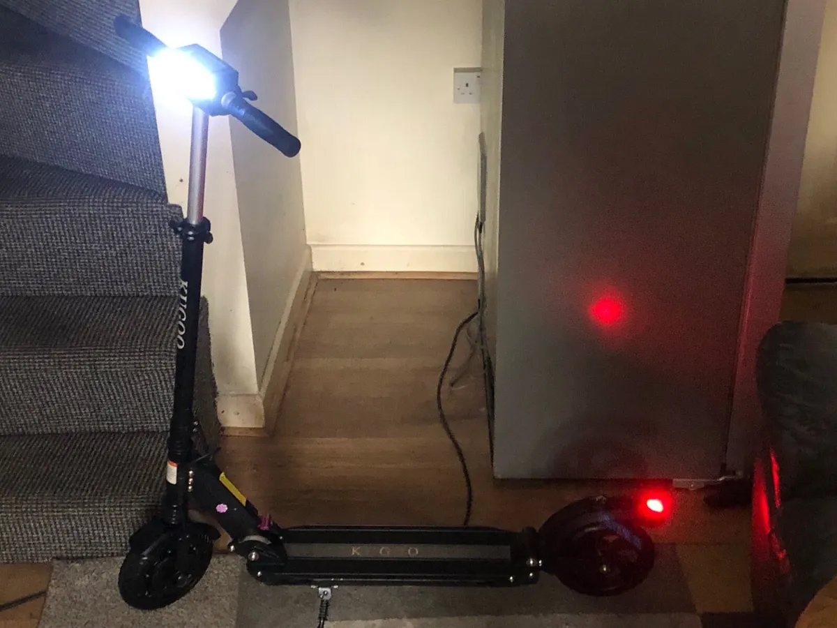 KUGOO ELECTRIC SCOOTER - Image 4