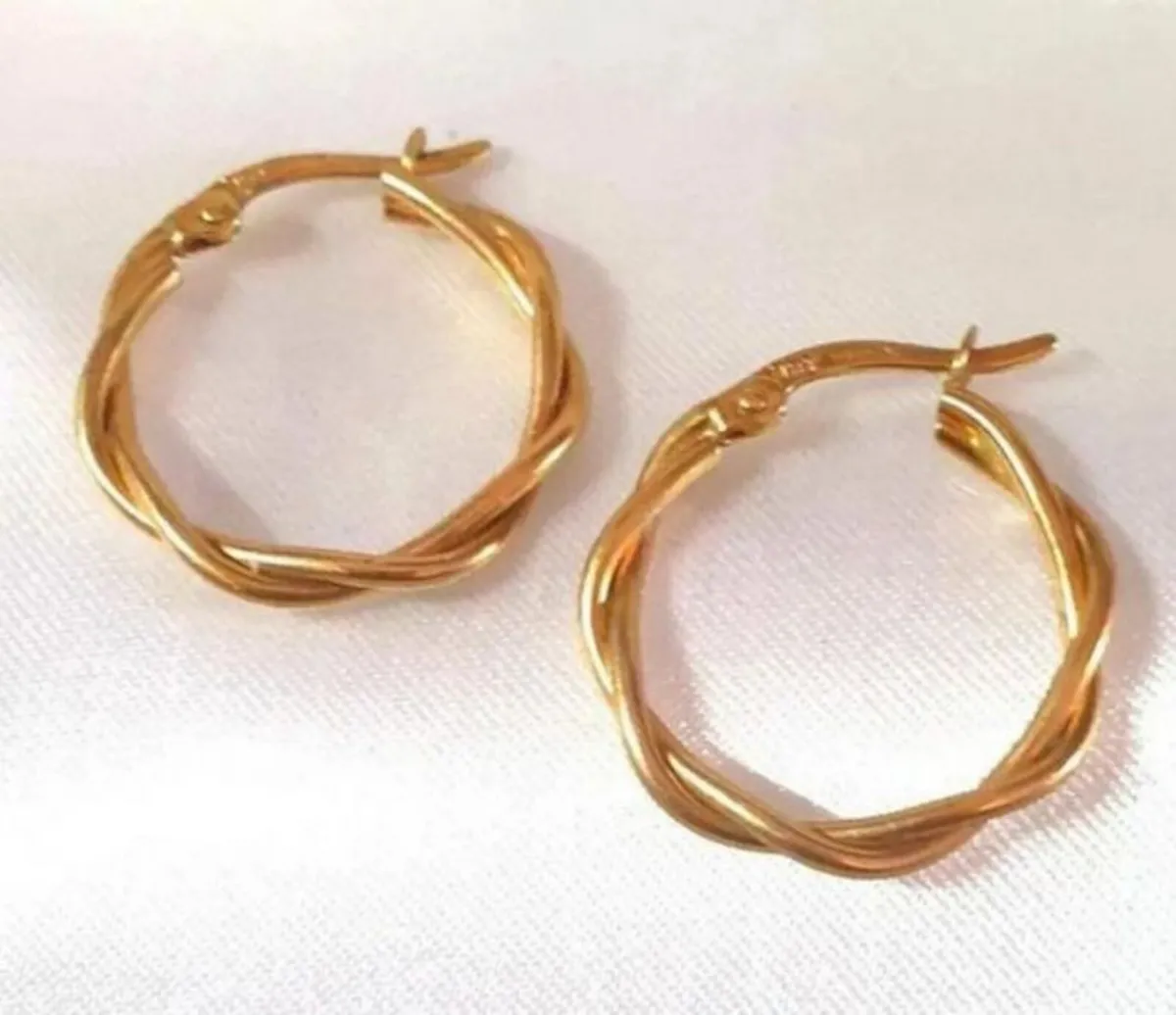 Vintage Hallmarked 9ct Gold Twist Earrings - Image 2
