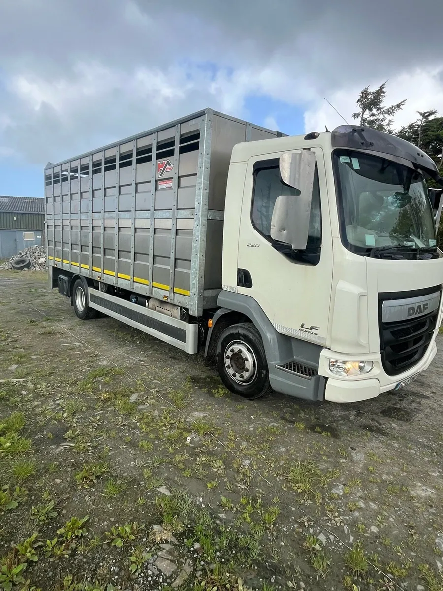 Daf 220 - Image 1