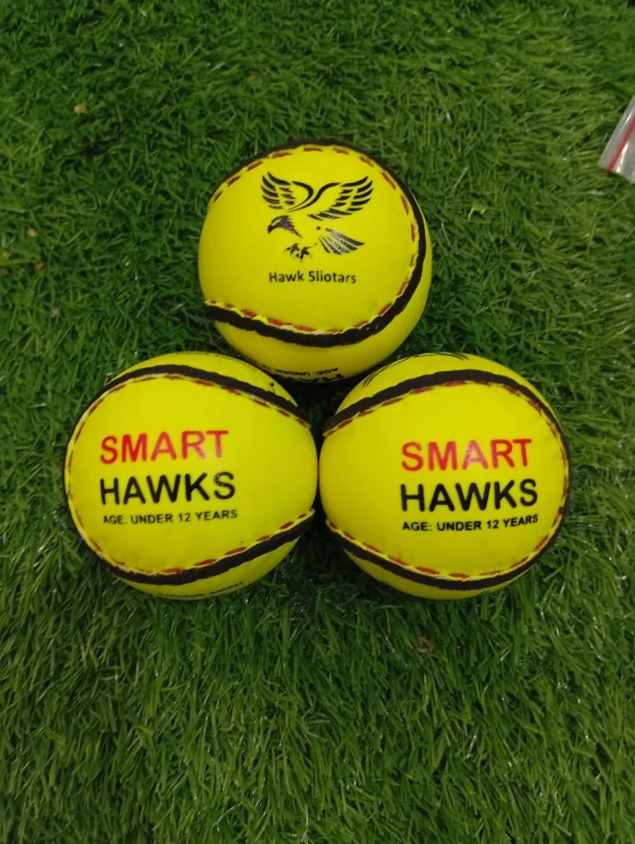 Sliotars, Size 4, Size 5, Quick Touch, Smart Touch - Image 3