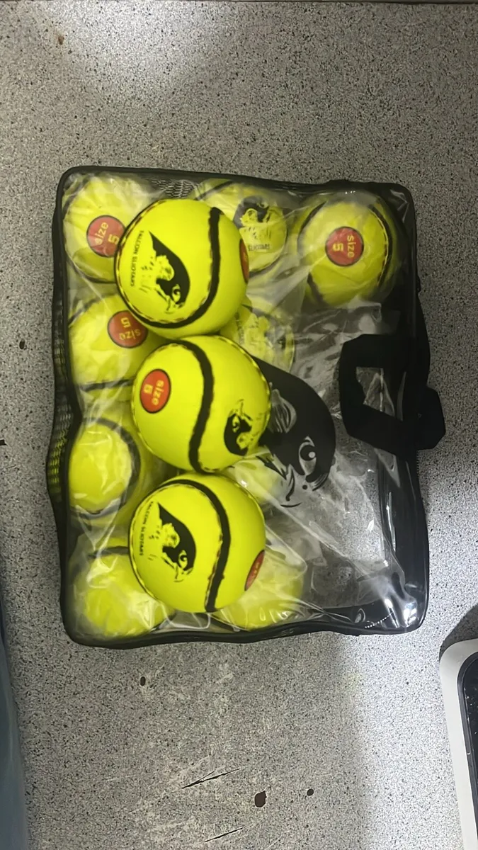 Sliotars, Size 4, Size 5, Quick Touch, Smart Touch - Image 4
