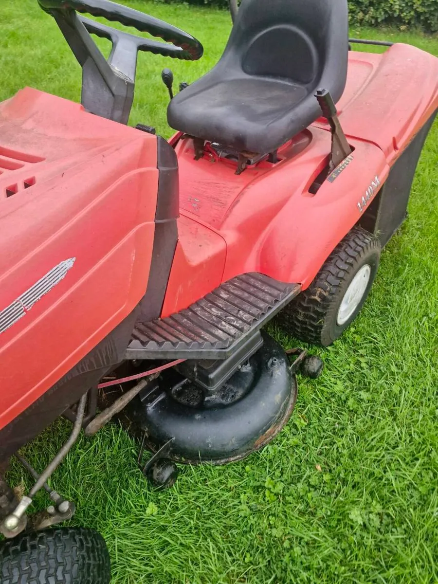 Castlegarden ride on mower Delivery available - Image 3