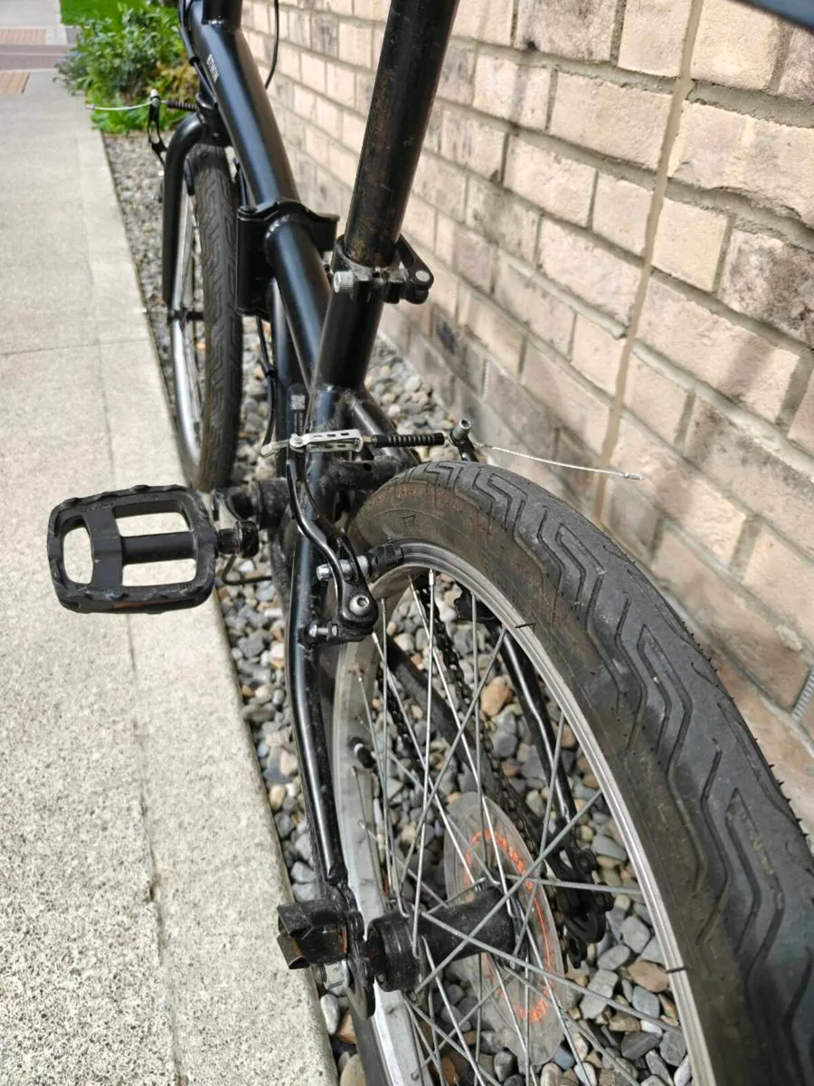 BTwin Folding Bike - Image 3