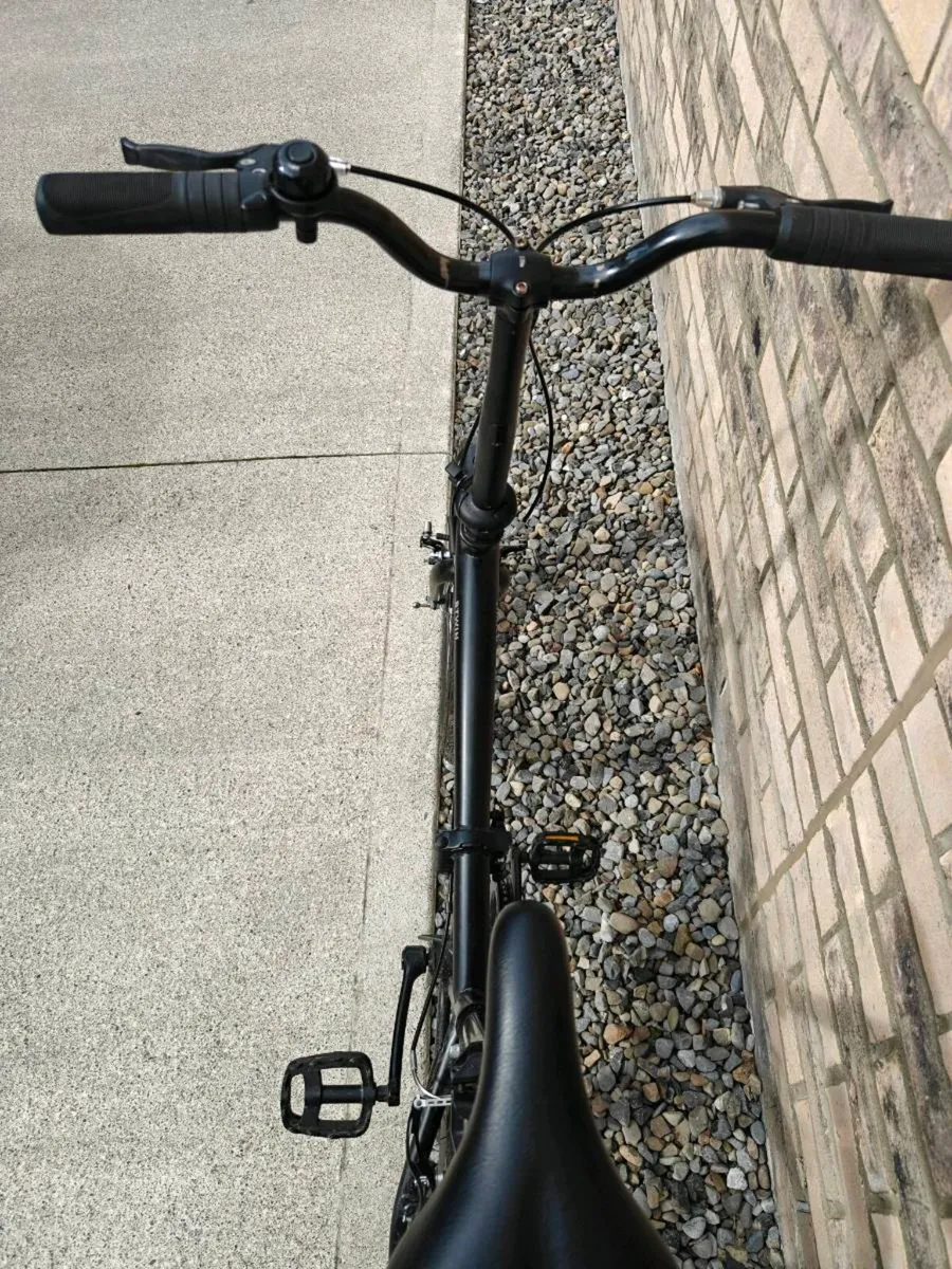 BTwin Folding Bike - Image 4