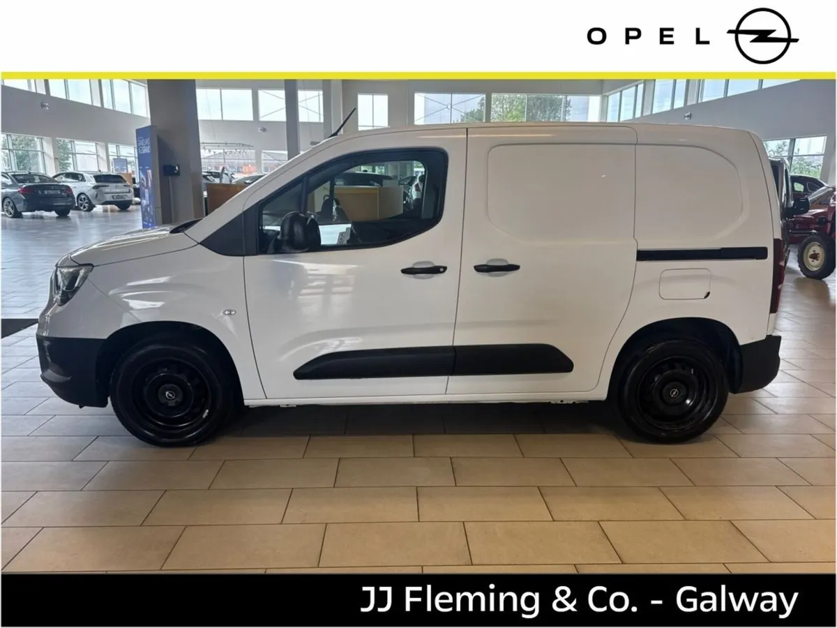 Opel Combo COMBO L1H1-1.5 100BHP -DSL-6SP-M - Image 3
