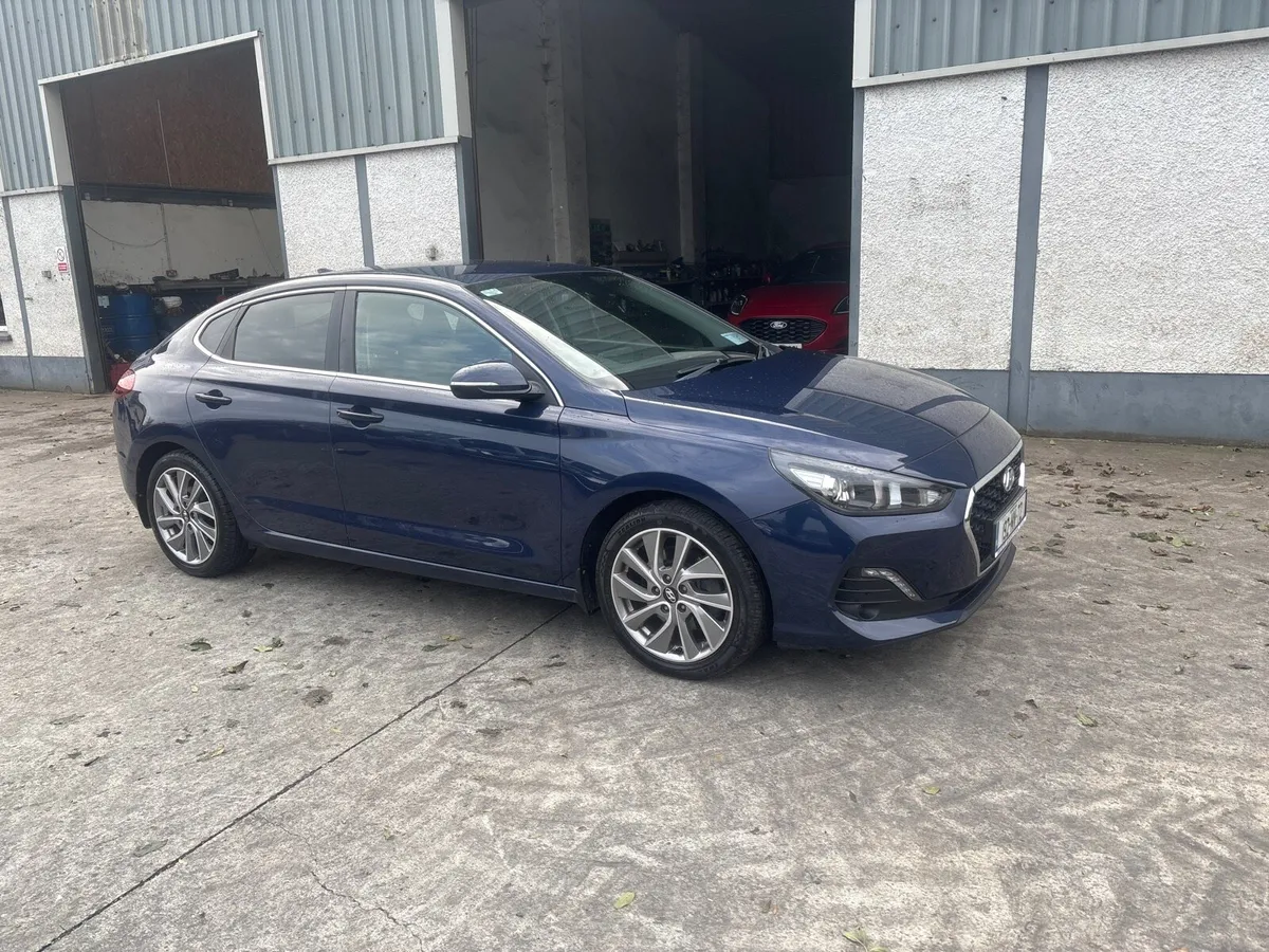 2019 Hyundai i30 fast back - Image 1